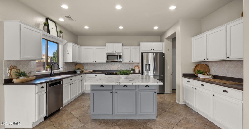 16-web-or-mls-Kitchen6