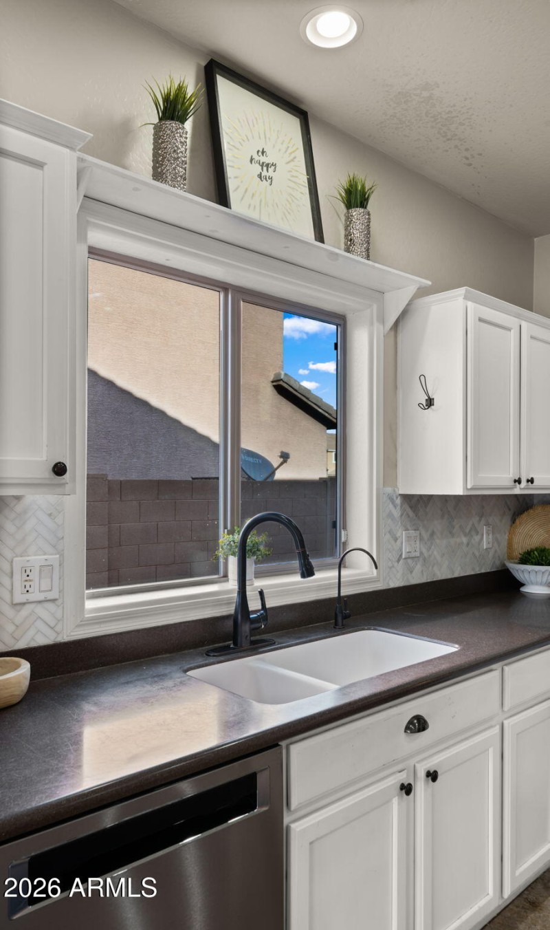 20-web-or-mls-Kitchen4