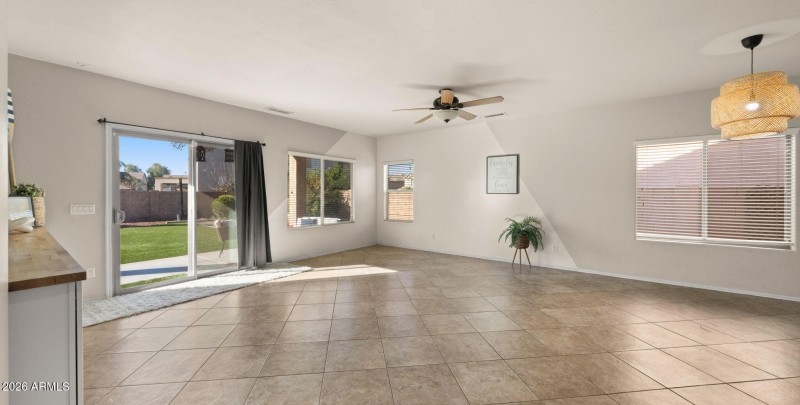 28-web-or-mls-Living Room1