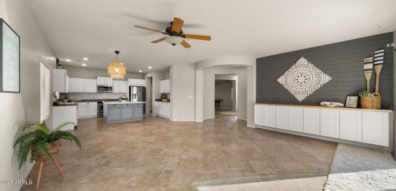 29-web-or-mls-Living Room4