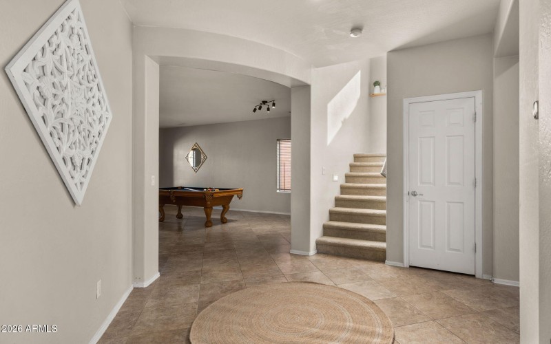 30-web-or-mls-Main Hallway1