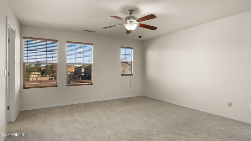 49-web-or-mls-Upstairs Bedroom EnSuite2