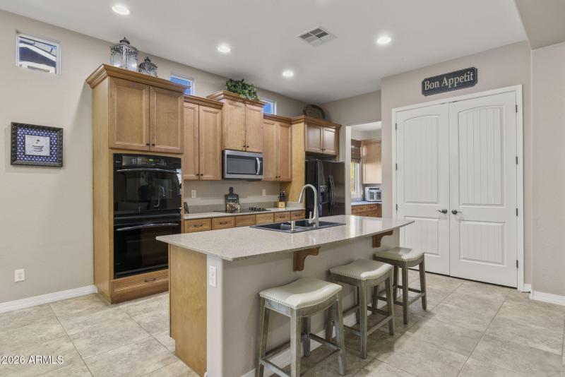 17-web-or-mls-3831-e-weather-vane-rd