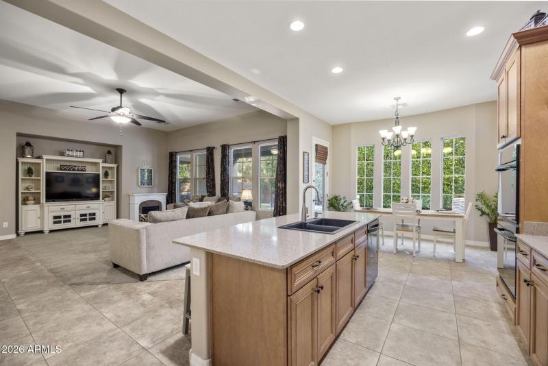 20-web-or-mls-3831-e-weather-vane-rd