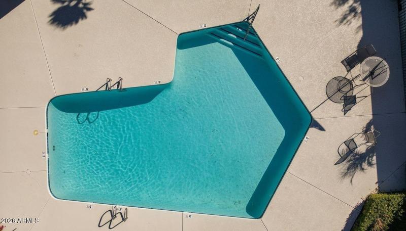 74-web-or-mls-02- E Embassy St