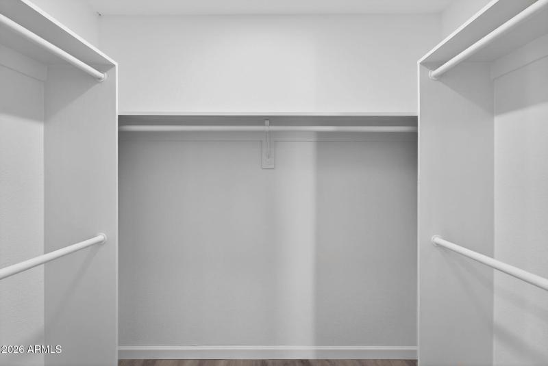 25-web-or-mls-48- E Embassy St