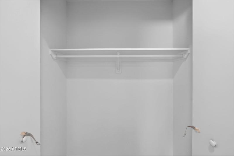 26-web-or-mls-69- E Embassy St