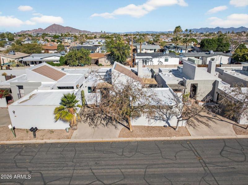 54-web-or-mls-16- E Embassy St