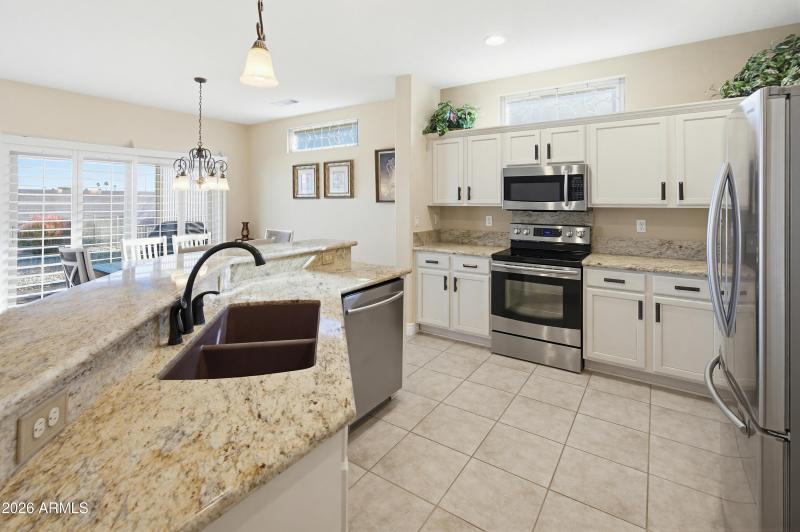 15932 W Summerwalk Dr-16