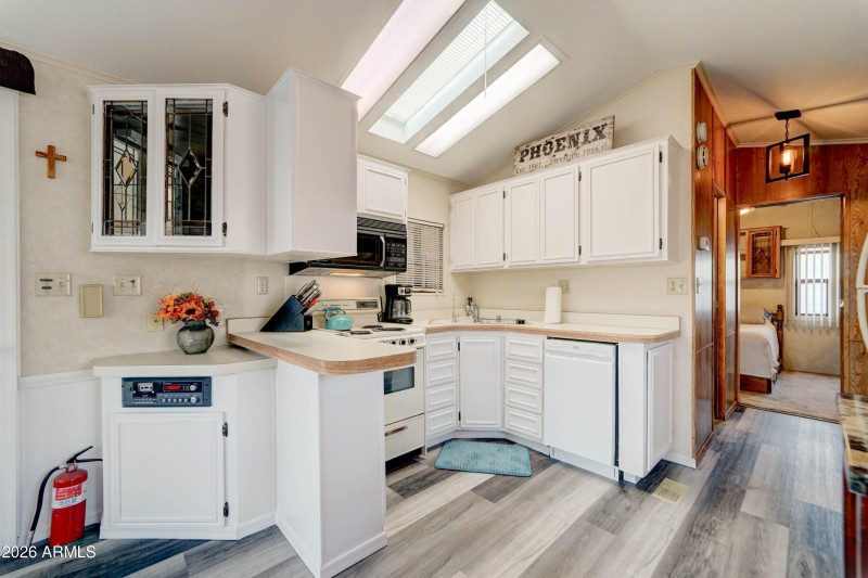 Ample workspace in kitchen_new dishwashe