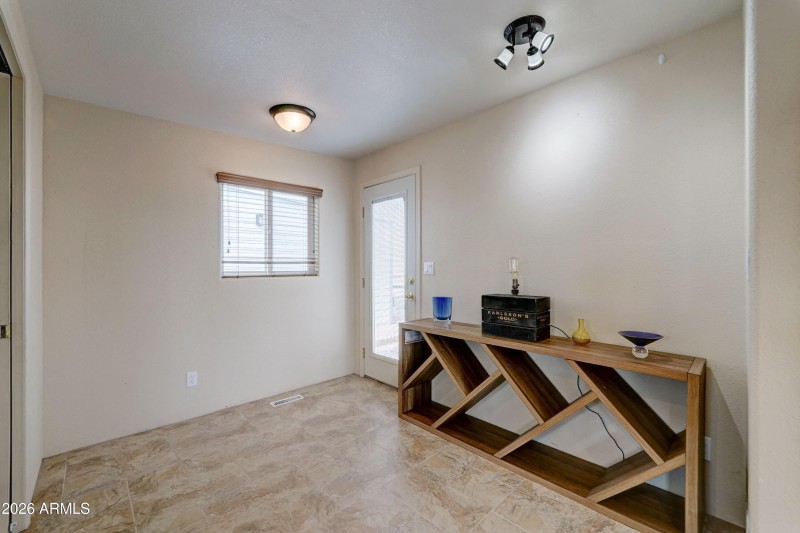 extra space in AZ room for crafts or off