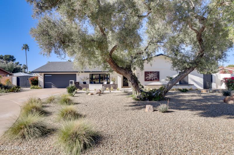 004 - 04 Exterior Front