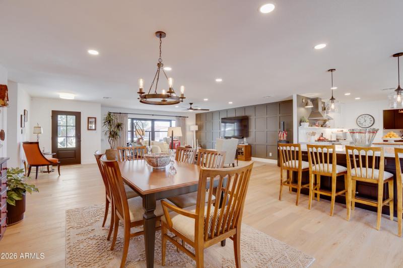 014 - 14 Dining Room