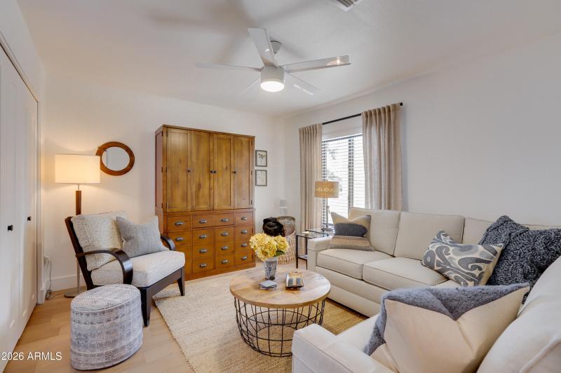 030 - 30 Family Room