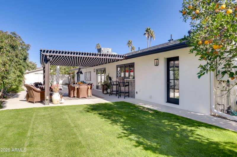 050 - 50 Exterior Rear