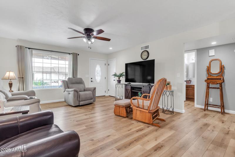 909 S 78th St-14_(2048)