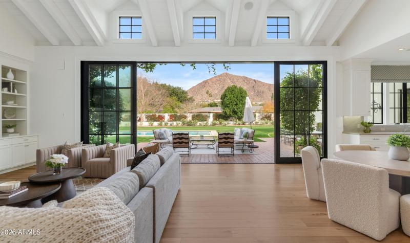 5445 E Exeter Blvd-print-007-052-TOD4987