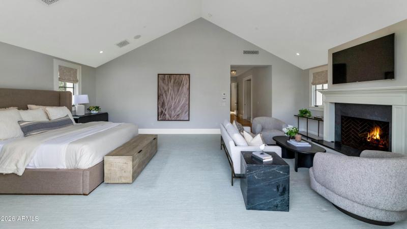 5445 E Exeter Blvd-print-035-047-TOD5079