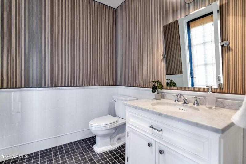 5445 E Exeter Blvd-print-043-062-TOD5039