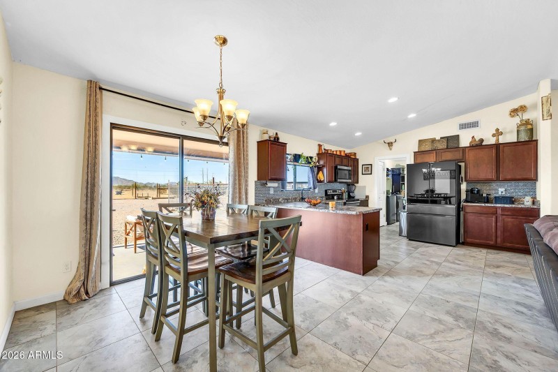8912 N Johnson Rd-3