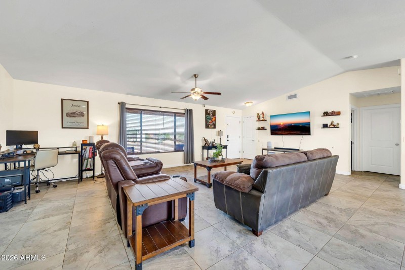 8912 N Johnson Rd-5