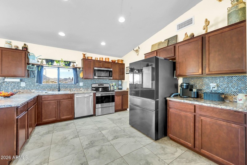 8912 N Johnson Rd-14