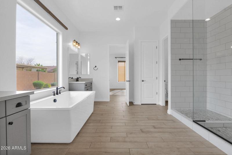 12-web-or-mls-P1459245