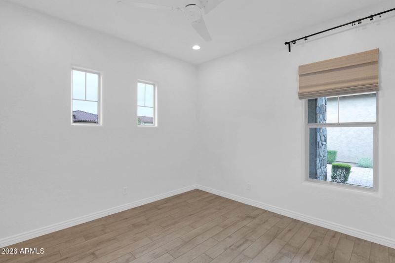 21-web-or-mls-P1459267