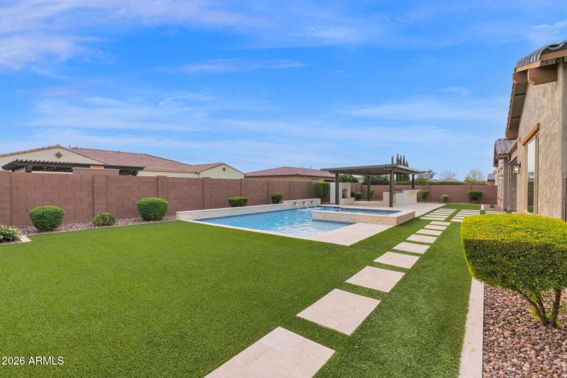 53-web-or-mls-P1459341