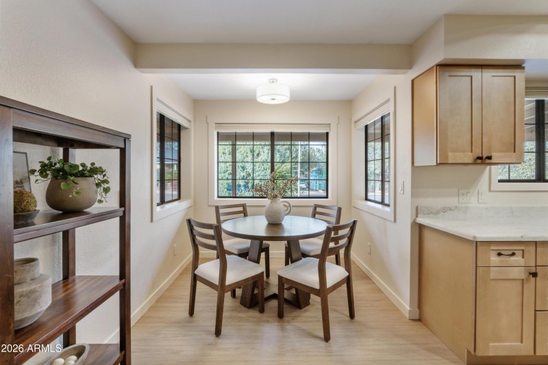 603 E Amarillo Cir F6 bkfst nook 2