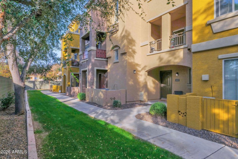 3-web-or-mls-P1448993