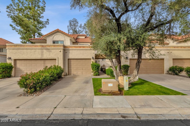 2-web-or-mls-9705-e-mountain-view-rd-104