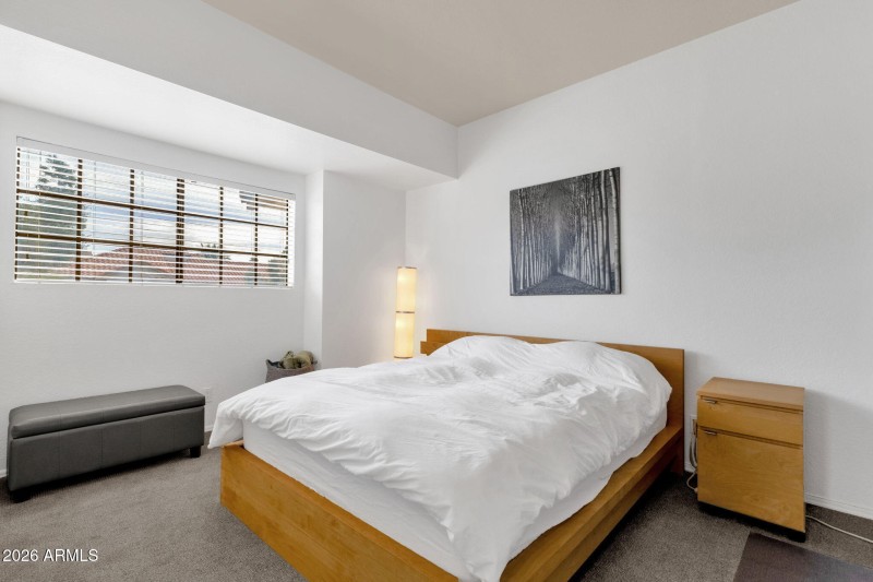 20-web-or-mls-9705-e-mountain-view-rd-10