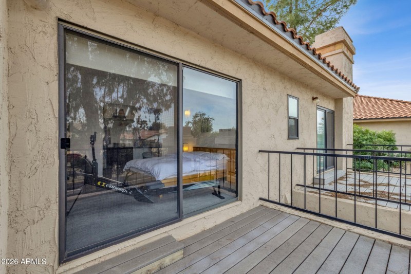 29-web-or-mls-9705-e-mountain-view-rd-10