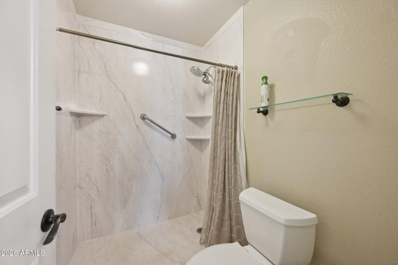 27-web-or-mls-N 92nd Ave-S2201-027