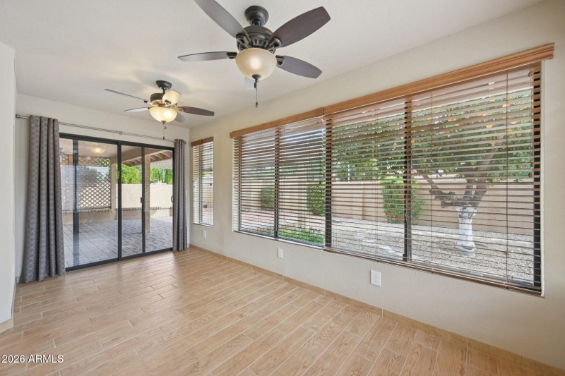 30-web-or-mls-N 92nd Ave-S2201-030