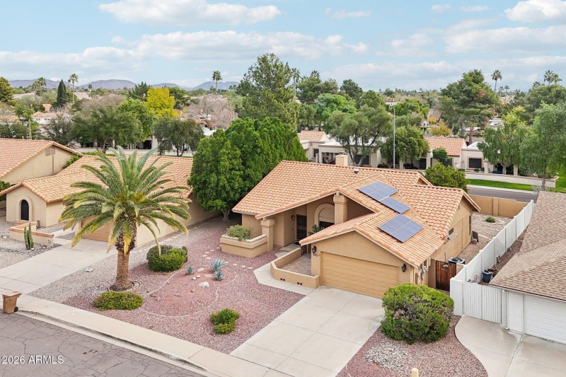 40-web-or-mls-N 92nd Ave-S2201-040