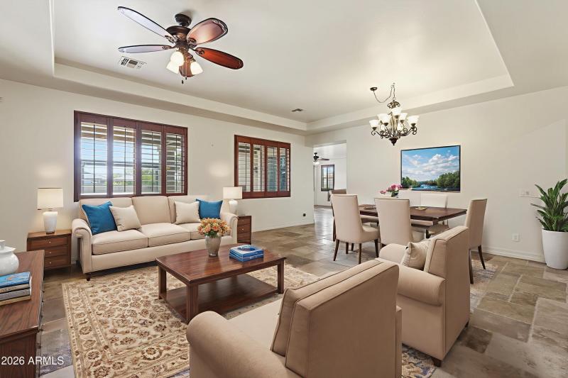 043_ListerPros - Living Room - Standard