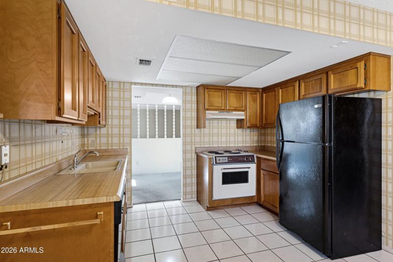 2647 N Olympic Cir-13