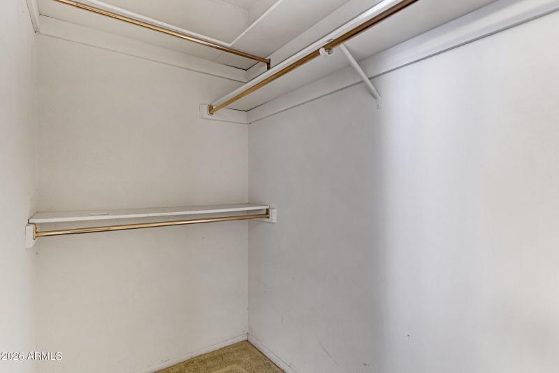 2647 N Olympic Cir-24