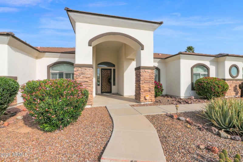 21102 Pummelos - 01Exterior