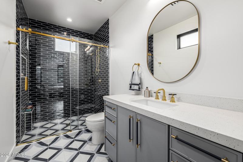 3rd Bedroom En-Suite