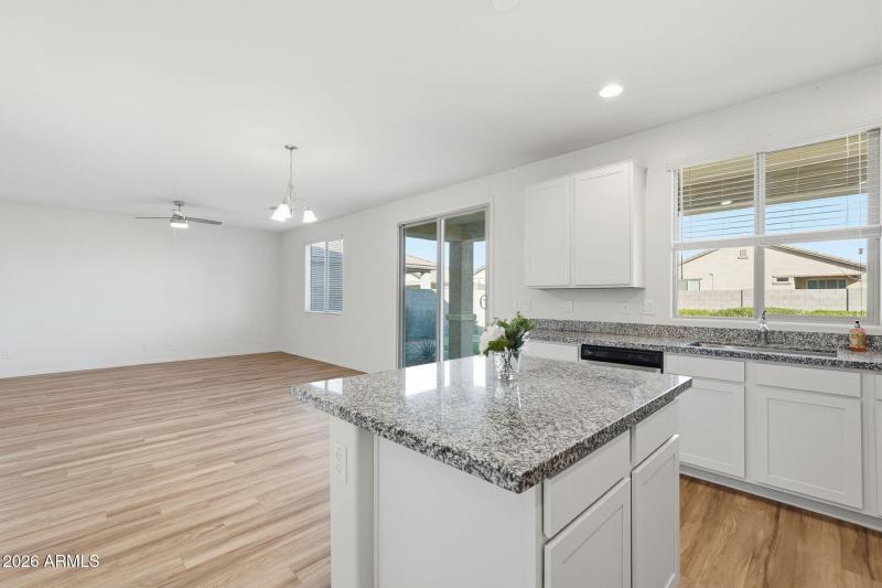 17572 W COUNTRY CLUB TER