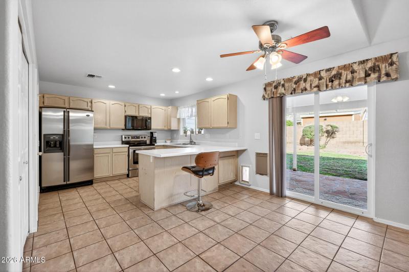 Kitchen & Dining Nook