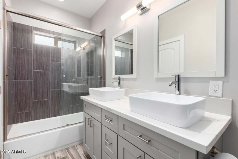 Primary Bath Shower w/ tub