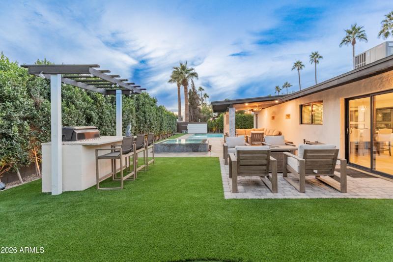 6621 E Dreyfus Ave-70