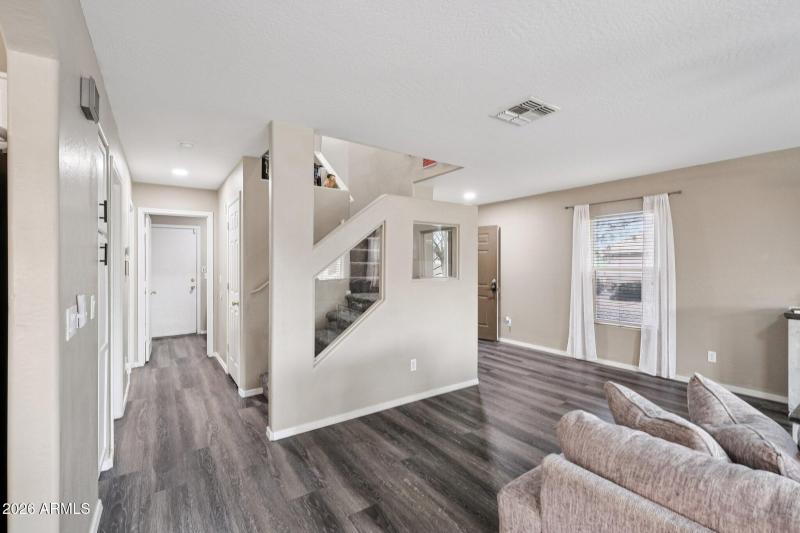 7-web-or-mls-N 224th Ave-S2201-007