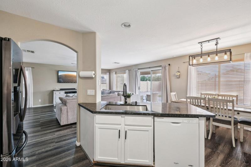 13-web-or-mls-N 224th Ave-S2201-013