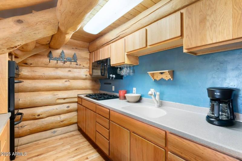 e416532d-5709-4bc8-8654-cfaa3a51008e