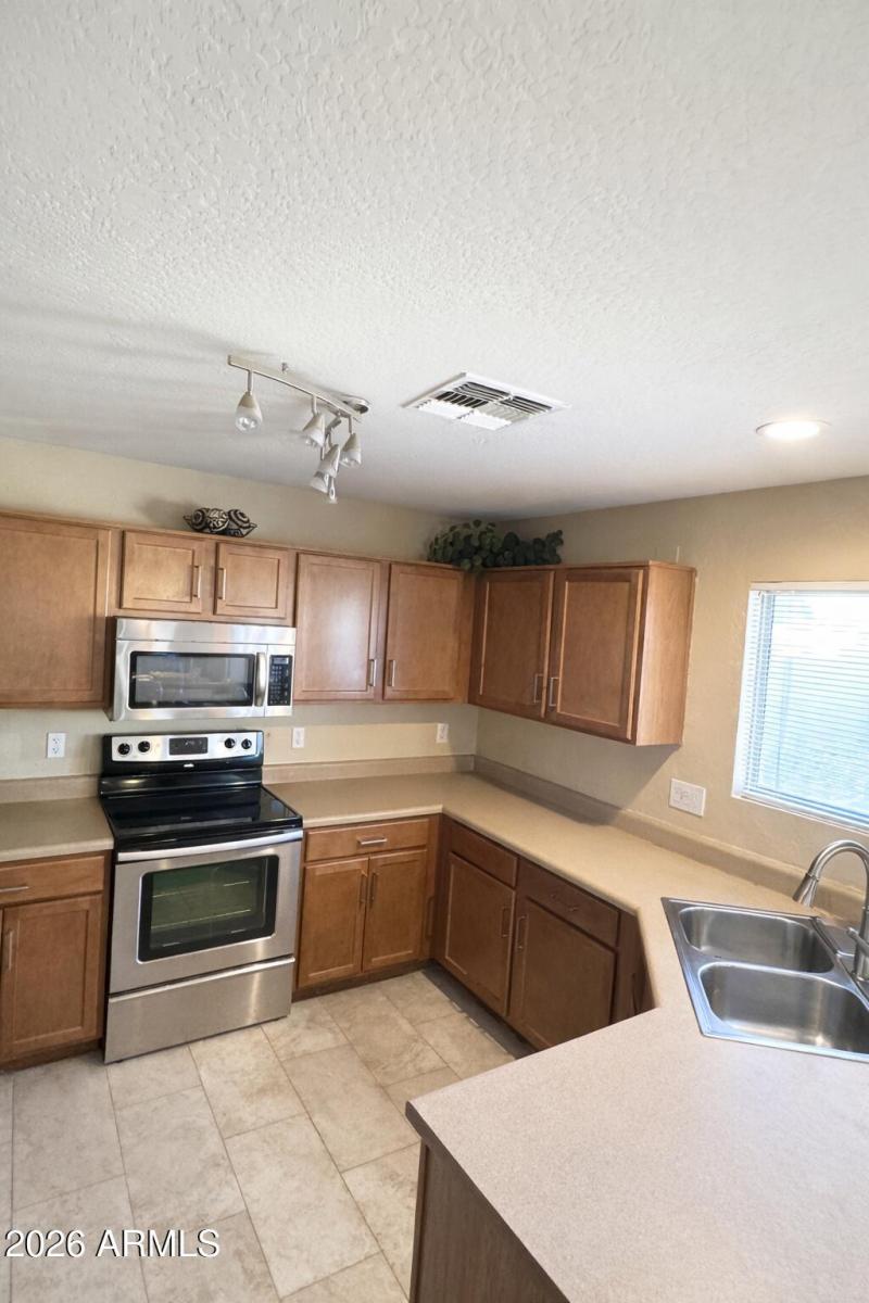 F2A71B18-4562-4424-A59F-35A25794708D